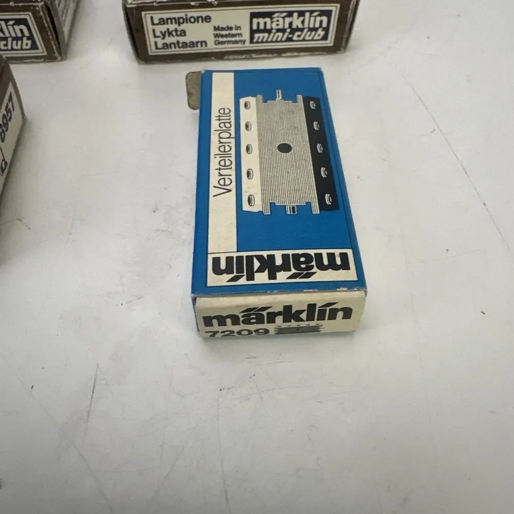 Z Scale Marklin Mini Club 8957 x 2/ 8958 x 1 /7209 x1